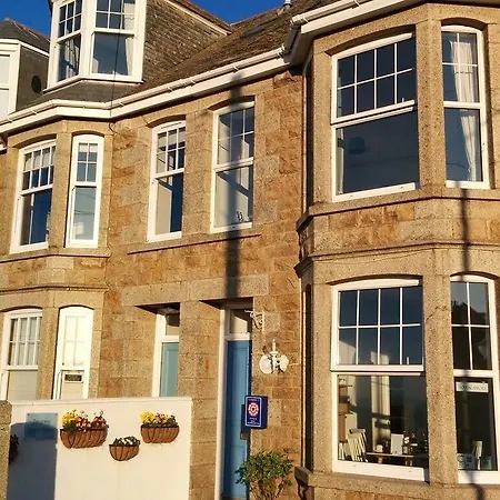 Tregony Guest House-2